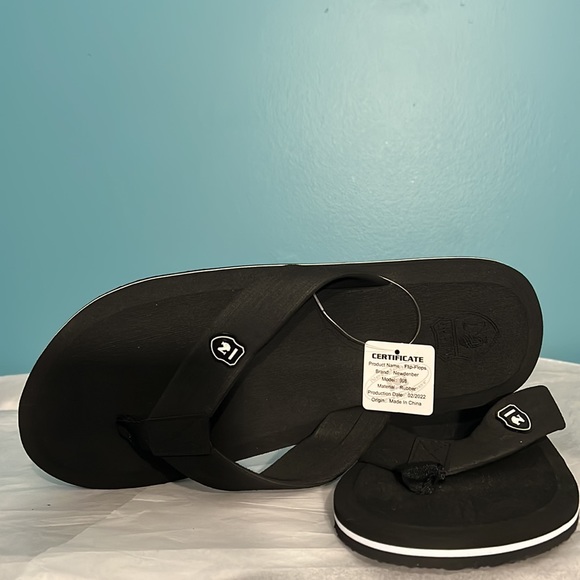 Newdenber Men’s Flip-Flops Size Large - Picture 2 of 4